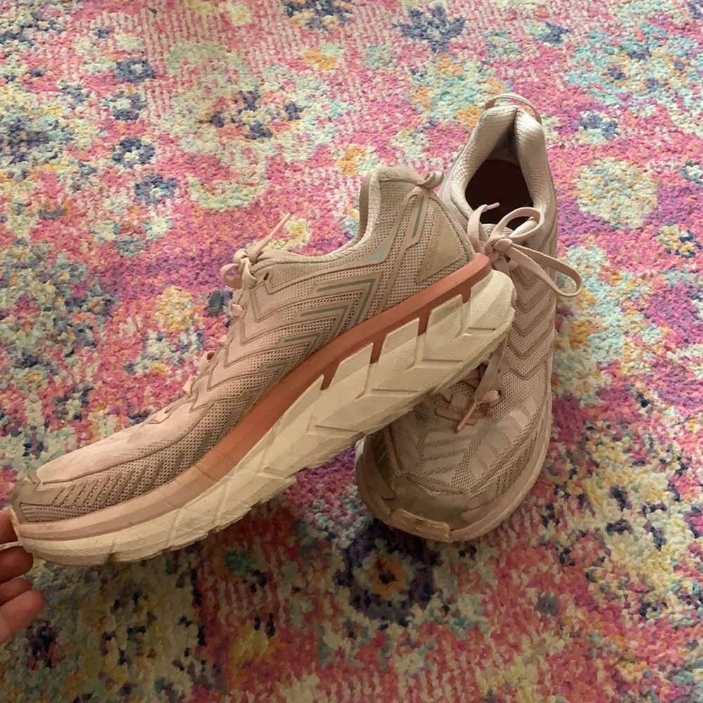 Outdoor Voices Hoka Clifton 4// size 10// GUC